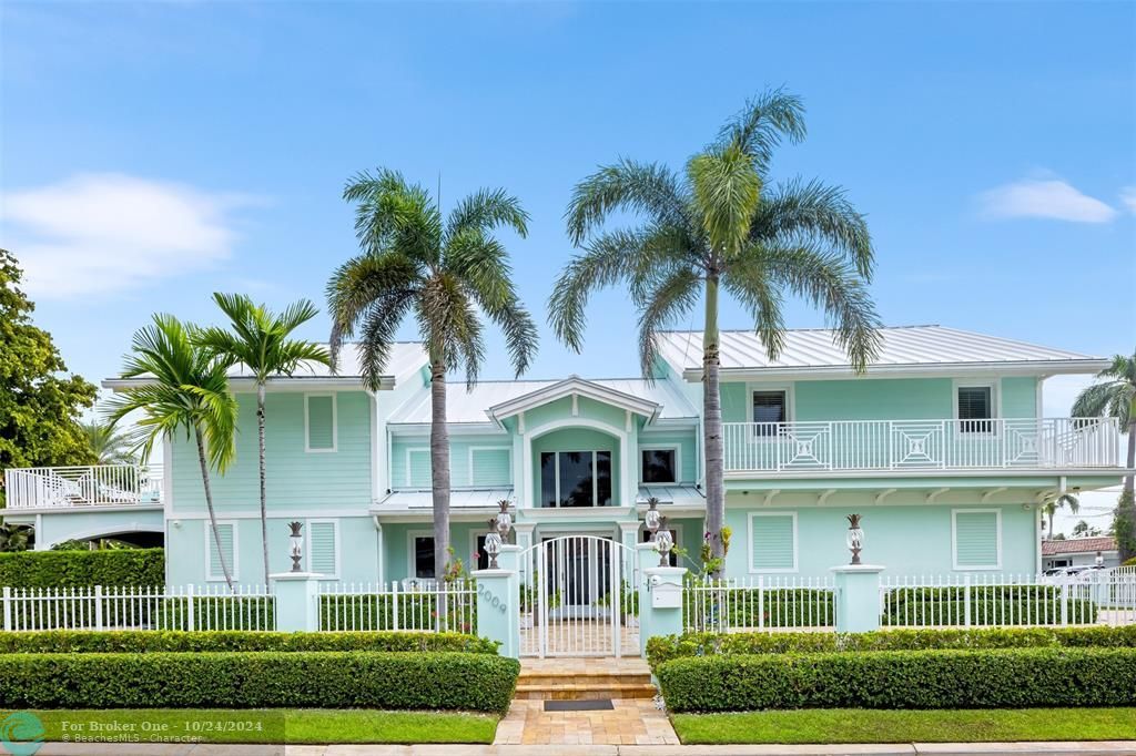 For Sale: $6,995,000 (4 beds, 4 baths, 5166 Square Feet)