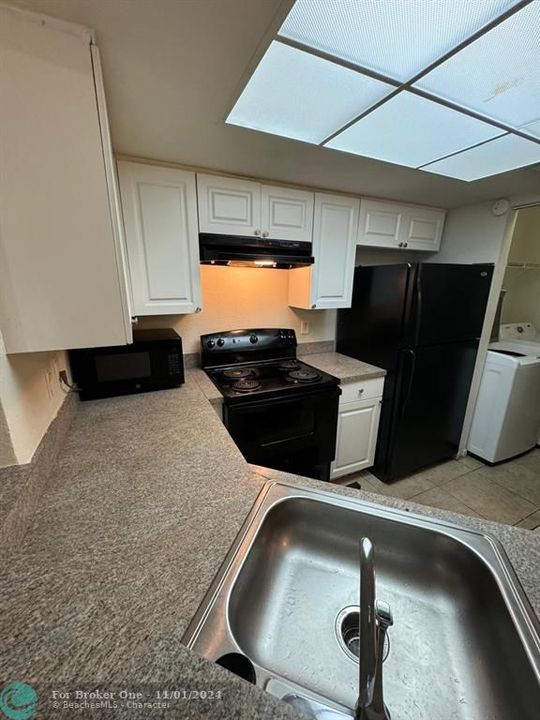 For Rent: $2,300 (3 beds, 2 baths, 1263 Square Feet)