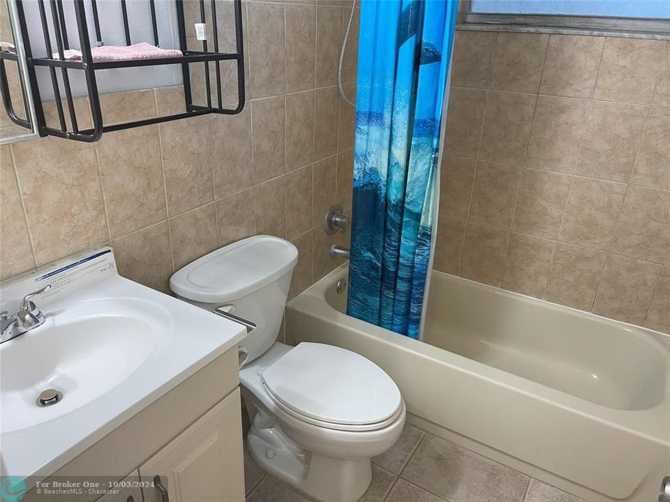 For Sale: $328,000 (2 beds, 1 baths, 1178 Square Feet)