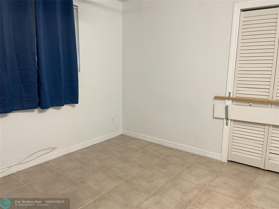 For Sale: $328,000 (2 beds, 1 baths, 1178 Square Feet)