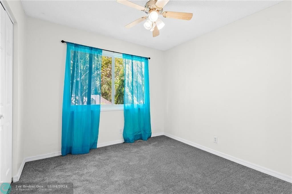 For Rent: $4,500 (3 beds, 2 baths, 2724 Square Feet)