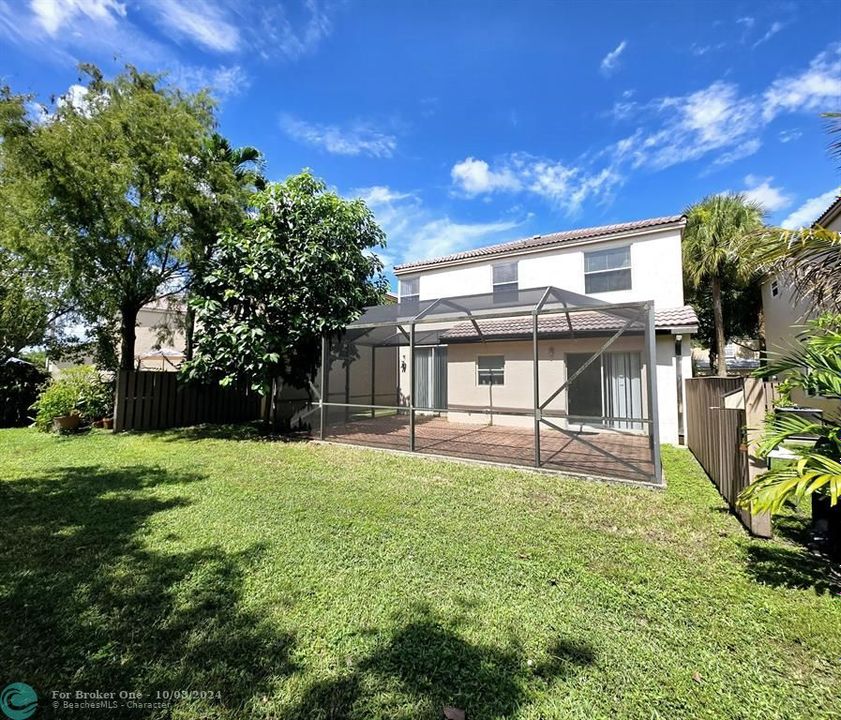 For Sale: $579,000 (3 beds, 2 baths, 1484 Square Feet)