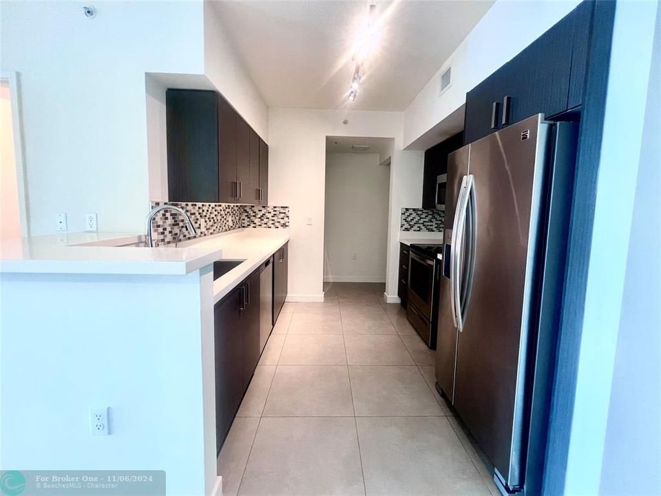 For Rent: $3,090 (2 beds, 2 baths, 1111 Square Feet)