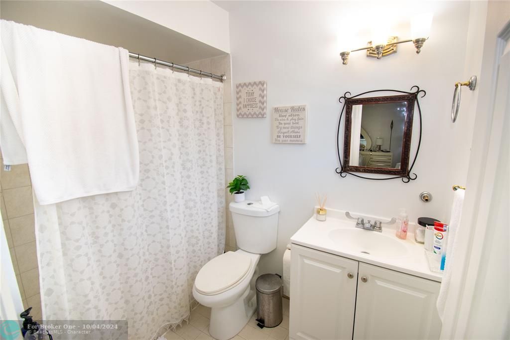 For Sale: $387,500 (3 beds, 2 baths, 1567 Square Feet)