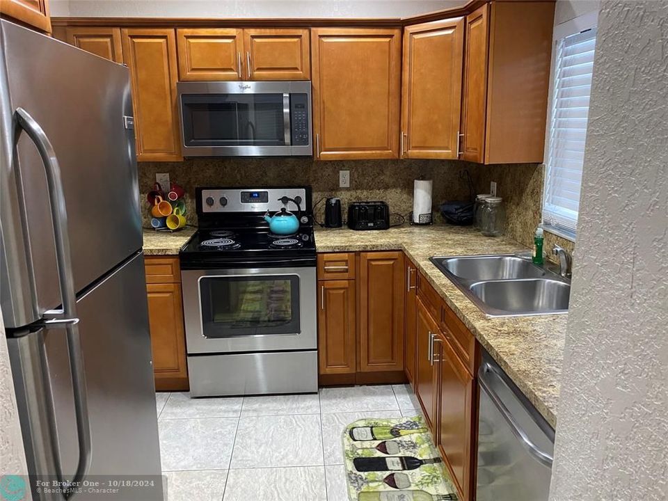 For Rent: $2,800 (3 beds, 1 baths, 0 Square Feet)