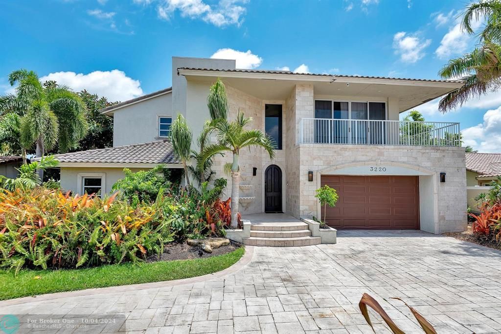 For Sale: $1,999,999 (4 beds, 4 baths, 3853 Square Feet)