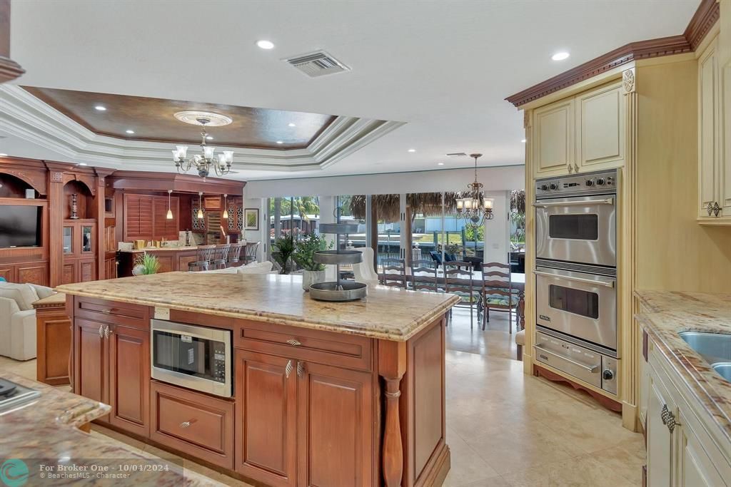 For Sale: $1,999,999 (4 beds, 4 baths, 3853 Square Feet)