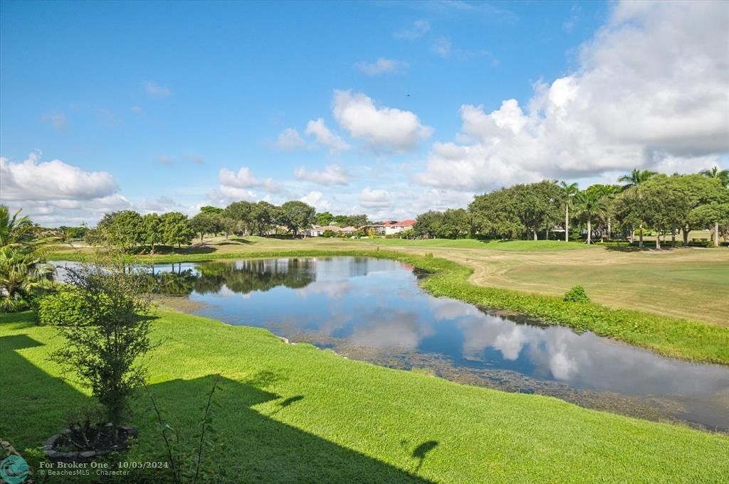 For Sale: $499,900 (2 beds, 2 baths, 1935 Square Feet)