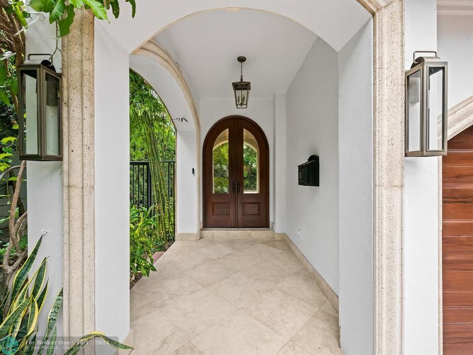 En Venta: $4,795,000 (4 camas, 4 baños, 3786 Pies cuadrados)