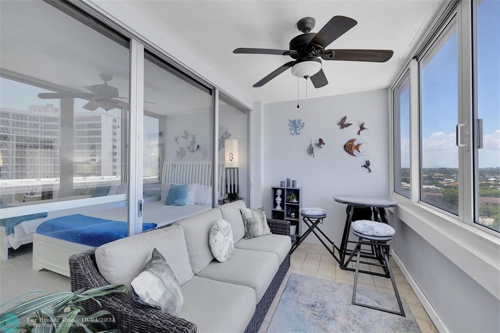 For Sale: $875,000 (2 beds, 2 baths, 1080 Square Feet)