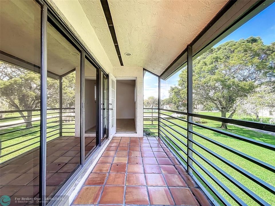 En Venta: $248,990 (2 camas, 2 baños, 996 Pies cuadrados)