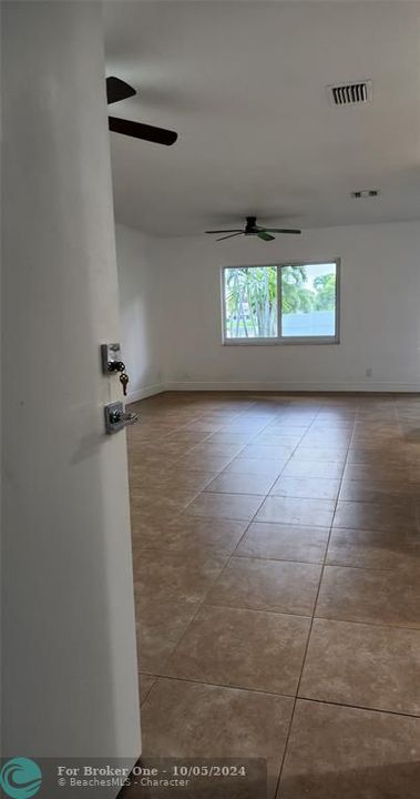 For Rent: $4,500 (4 beds, 2 baths, 2358 Square Feet)