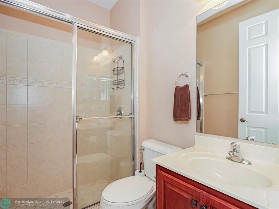 For Sale: $409,000 (3 beds, 2 baths, 1724 Square Feet)