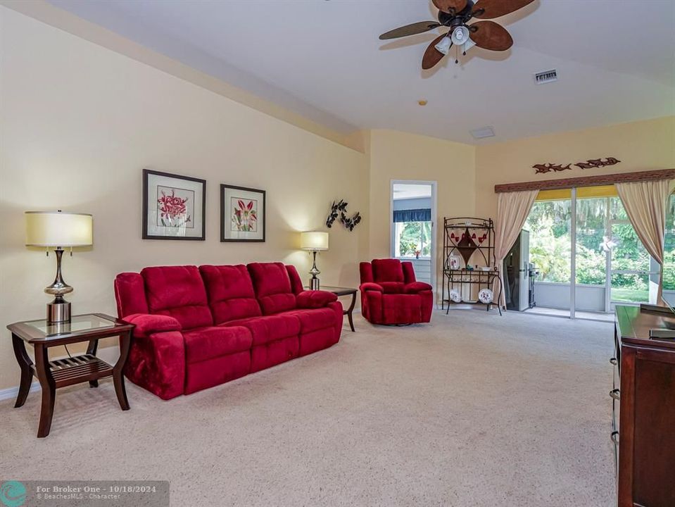 For Sale: $409,000 (3 beds, 2 baths, 1724 Square Feet)