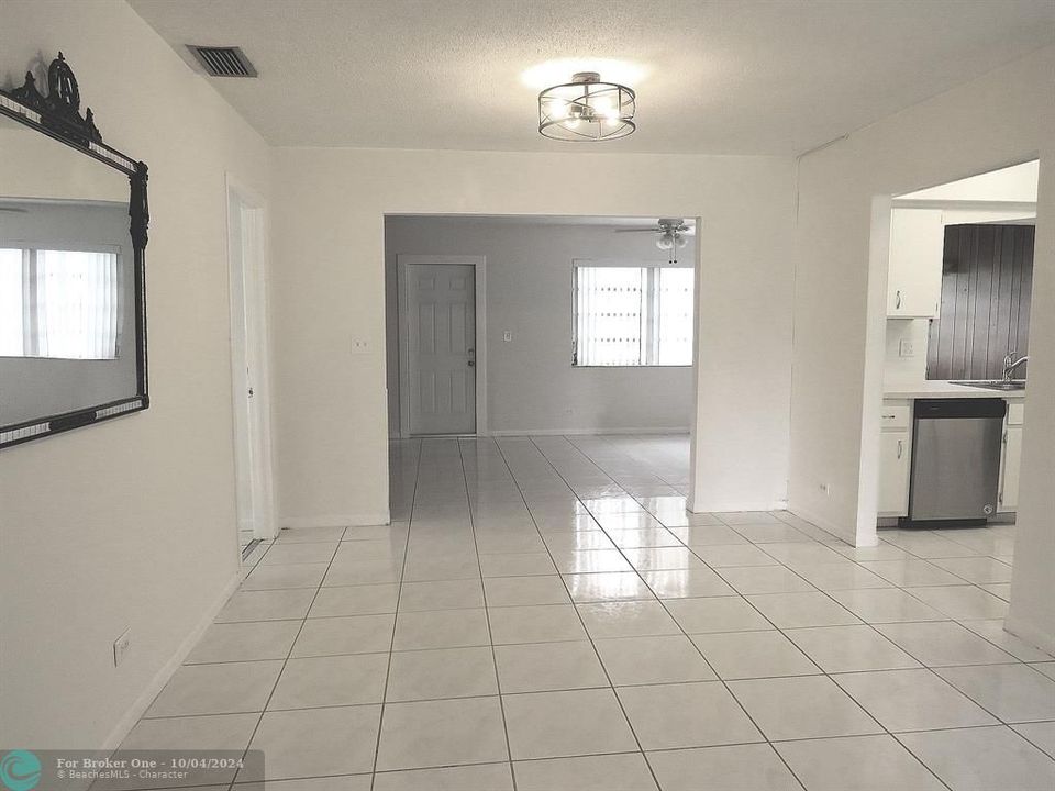 For Rent: $3,000 (3 beds, 2 baths, 1616 Square Feet)