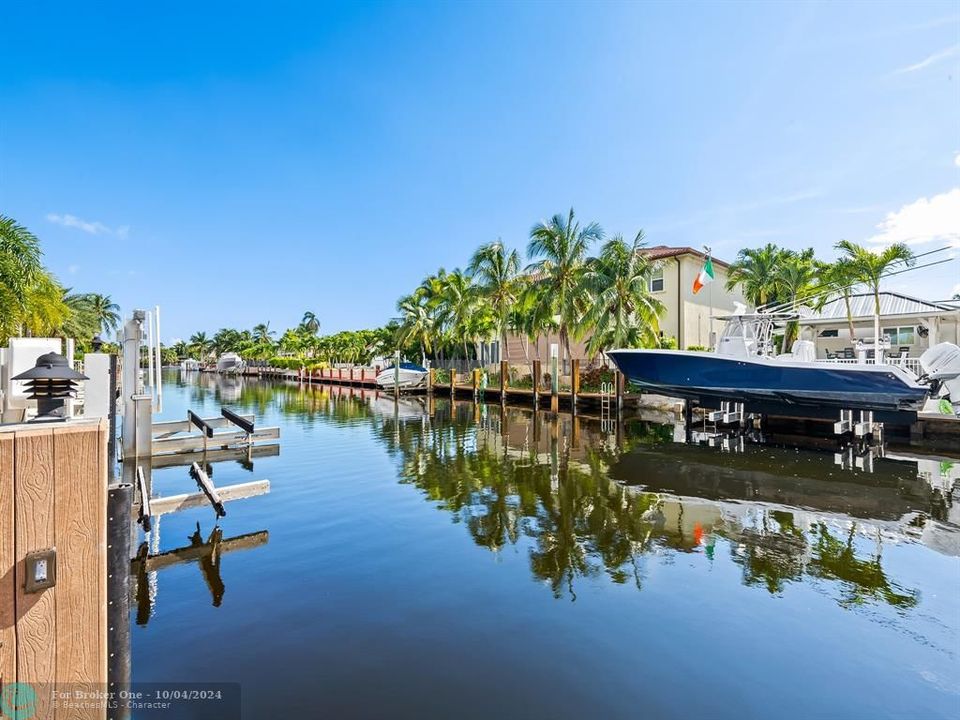 For Sale: $2,850,000 (4 beds, 3 baths, 2834 Square Feet)