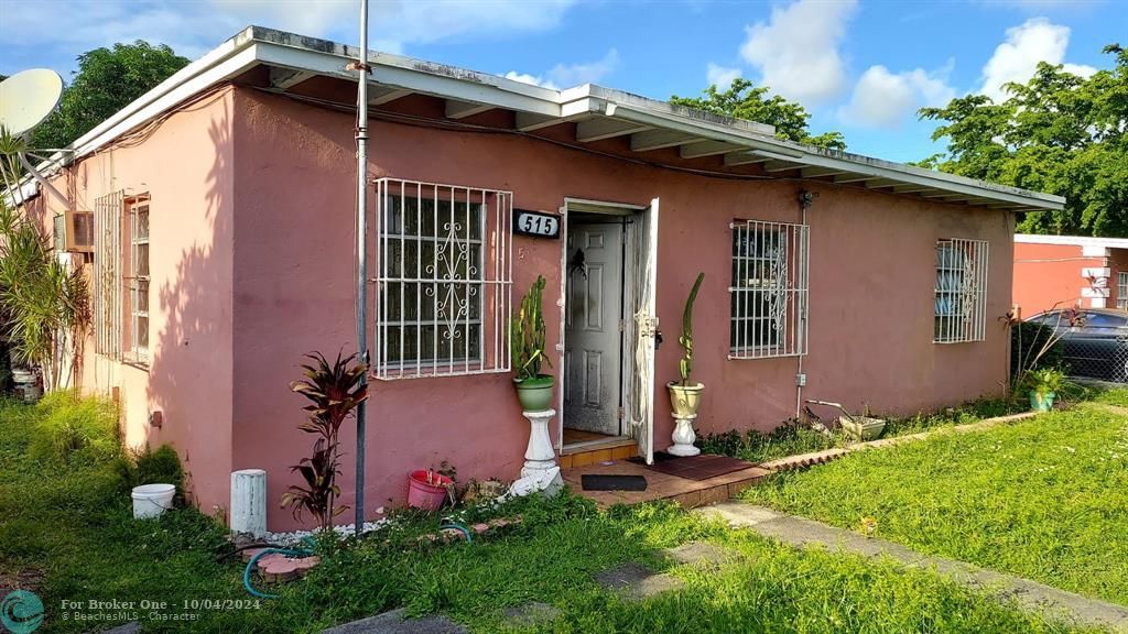 For Sale: $400,000 (3 beds, 2 baths, 1440 Square Feet)