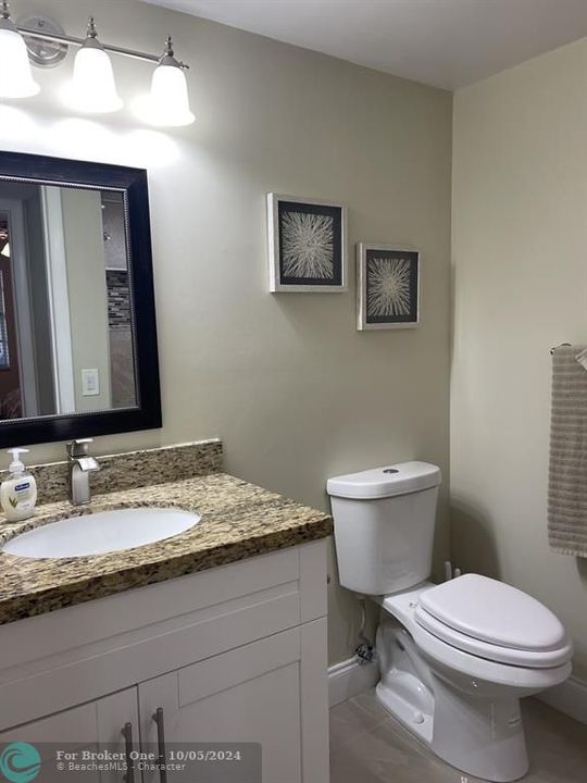 For Rent: $2,900 (2 beds, 2 baths, 907 Square Feet)