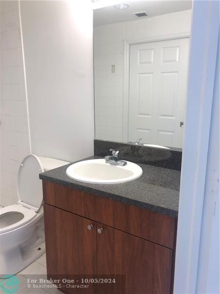 For Rent: $2,325 (1 beds, 1 baths, 616 Square Feet)