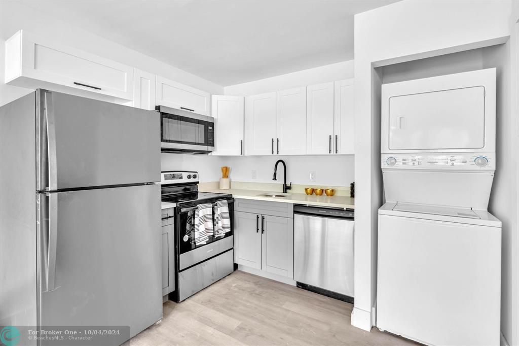 For Rent: $2,095 (2 beds, 2 baths, 0 Square Feet)