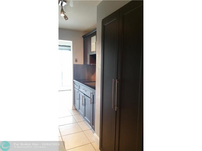 For Rent: $2,200 (2 beds, 2 baths, 1260 Square Feet)