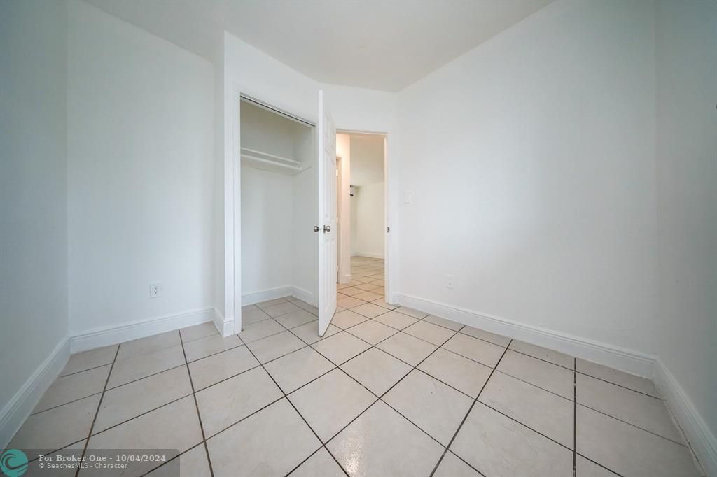 For Rent: $2,000 (2 beds, 1 baths, 2232 Square Feet)