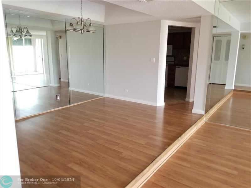 For Rent: $1,990 (2 beds, 2 baths, 1150 Square Feet)