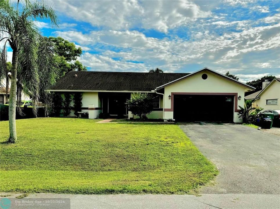 For Sale: $795,000 (4 beds, 2 baths, 2118 Square Feet)