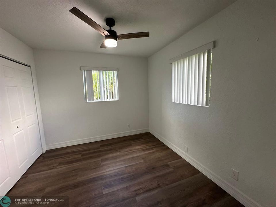 For Rent: $3,000 (4 beds, 1 baths, 1077 Square Feet)