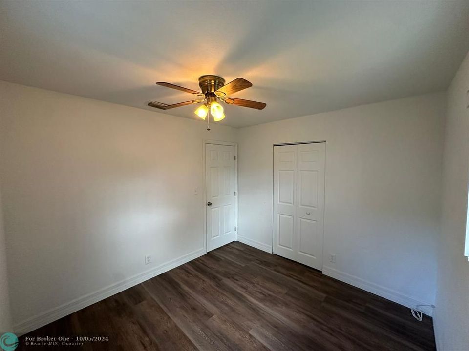 For Rent: $3,000 (4 beds, 1 baths, 1077 Square Feet)