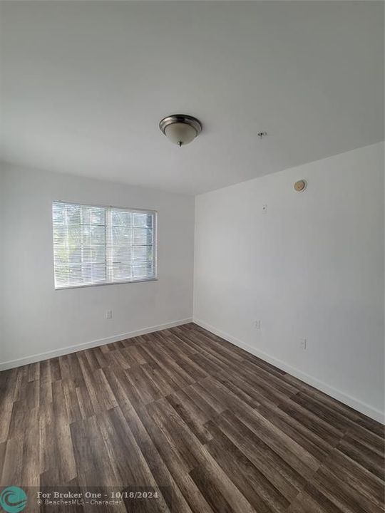 For Rent: $2,600 (3 beds, 2 baths, 1282 Square Feet)