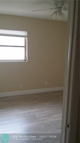 For Rent: $2,100 (2 beds, 1 baths, 800 Square Feet)