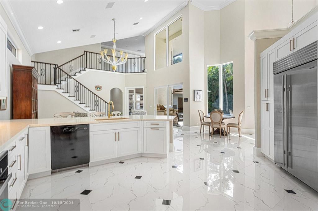 For Sale: $3,500,000 (10 beds, 6 baths, 7483 Square Feet)