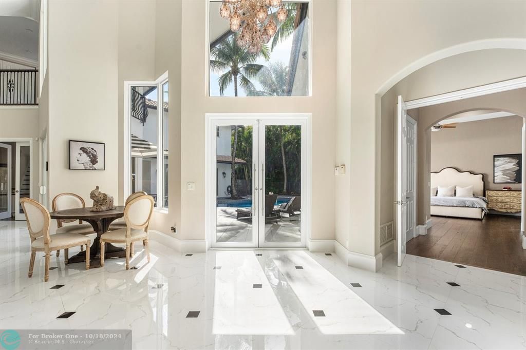 For Sale: $3,500,000 (10 beds, 6 baths, 7483 Square Feet)