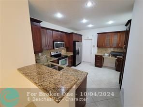 For Rent: $3,250 (3 beds, 2 baths, 1469 Square Feet)