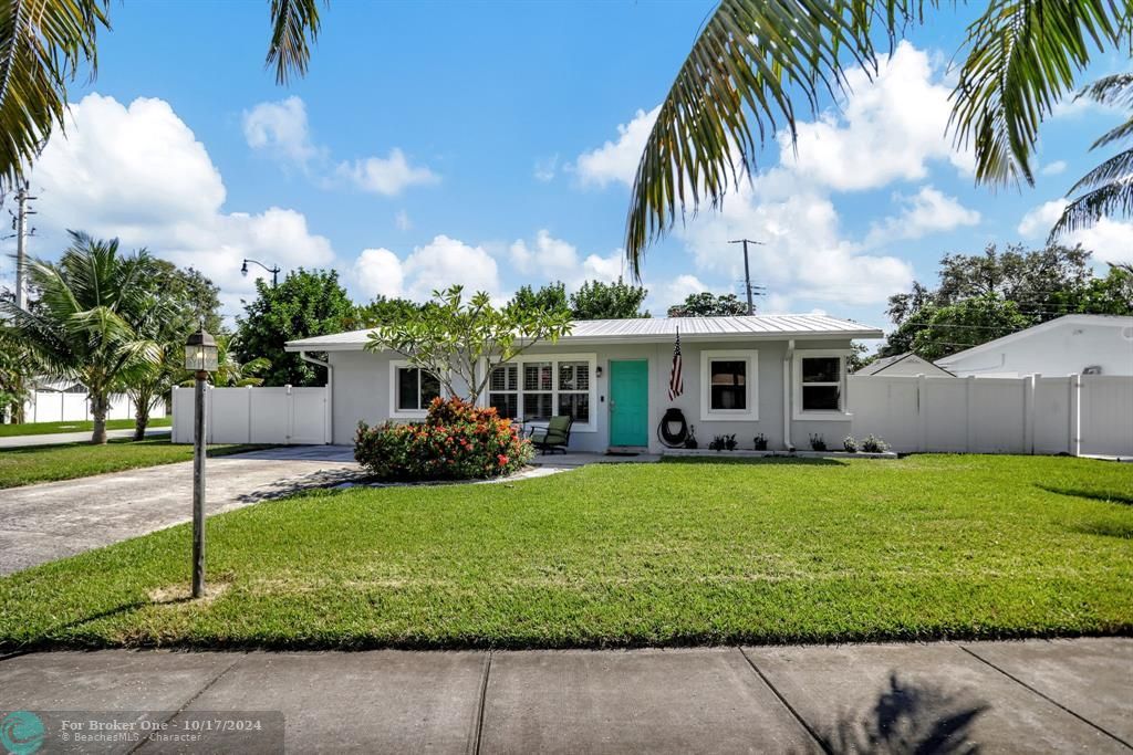 For Sale: $499,000 (3 beds, 2 baths, 1117 Square Feet)