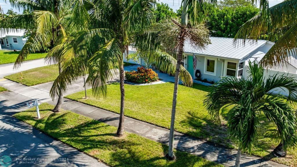 For Sale: $499,000 (3 beds, 2 baths, 1117 Square Feet)