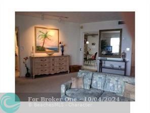 For Rent: $2,200 (0 beds, 1 baths, 600 Square Feet)