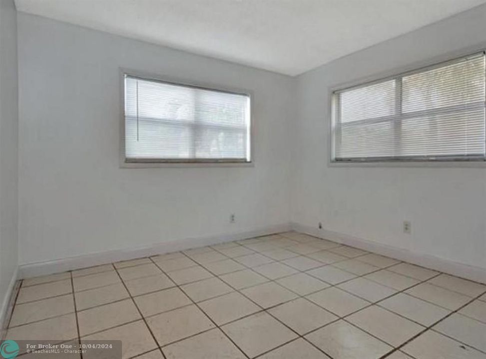 For Rent: $2,200 (2 beds, 2 baths, 760 Square Feet)