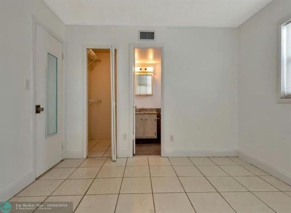 For Rent: $2,200 (2 beds, 2 baths, 760 Square Feet)