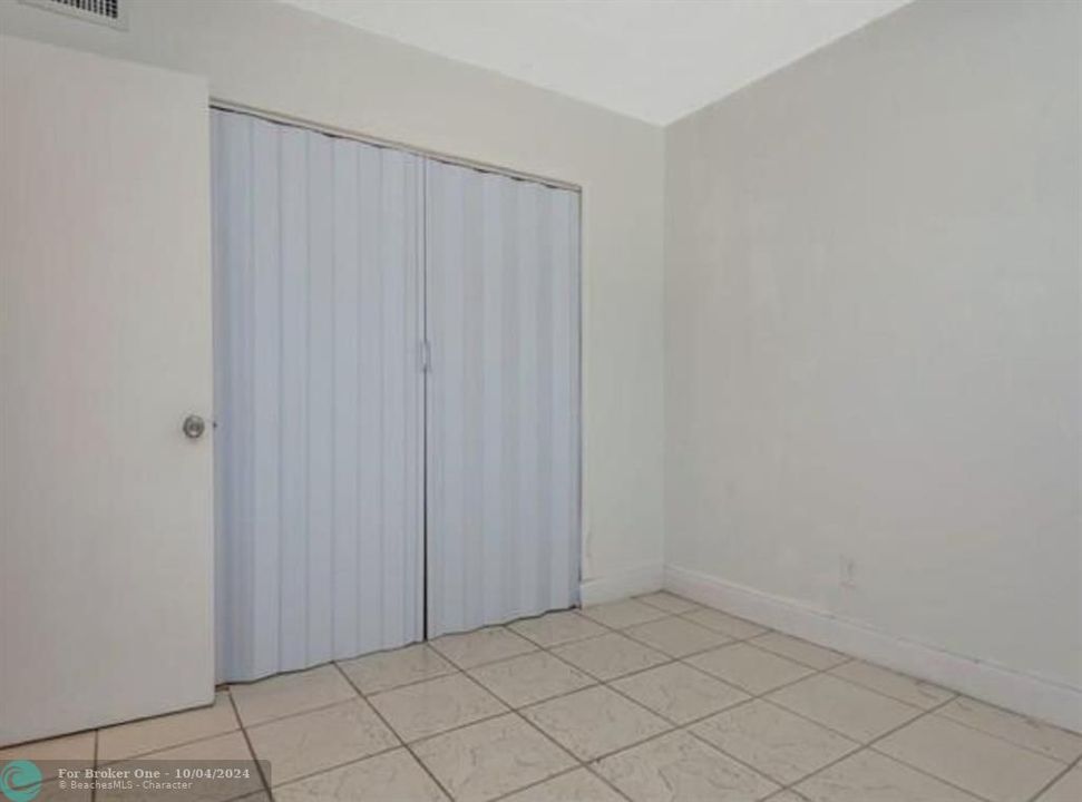 For Rent: $2,200 (2 beds, 2 baths, 760 Square Feet)