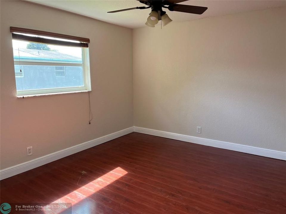 For Rent: $2,500 (3 beds, 2 baths, 1150 Square Feet)