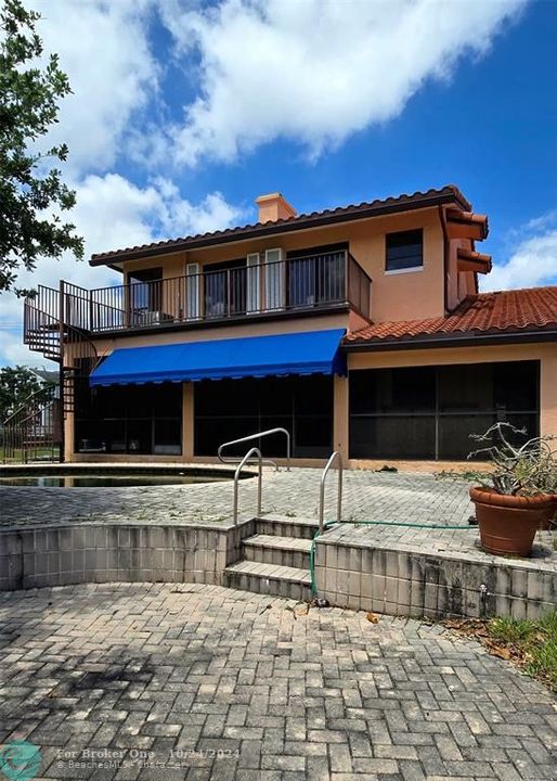 En Venta: $2,450,000 (4 camas, 4 baños, 3025 Pies cuadrados)