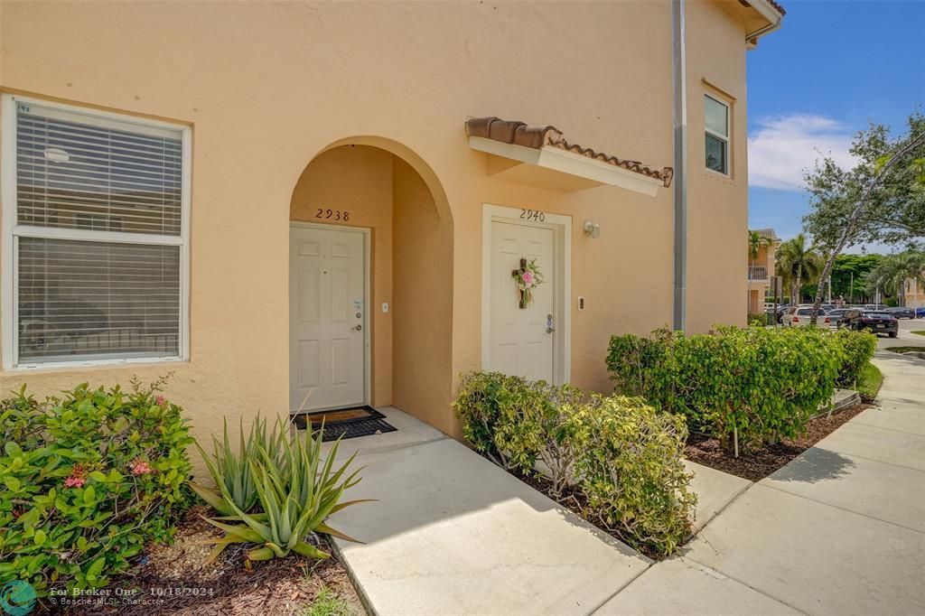 For Rent: $2,925 (3 beds, 2 baths, 1210 Square Feet)