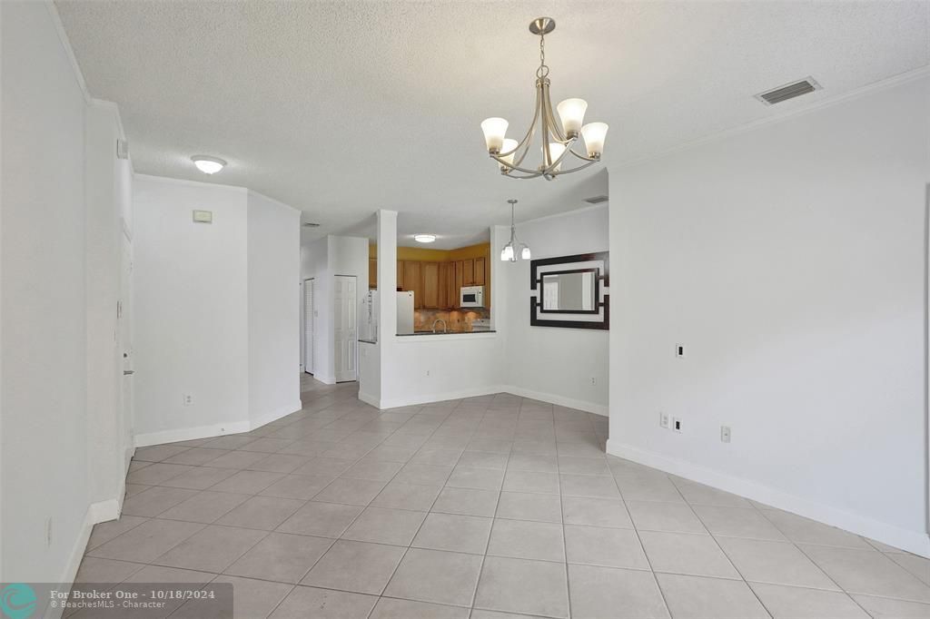 For Rent: $2,925 (3 beds, 2 baths, 1210 Square Feet)