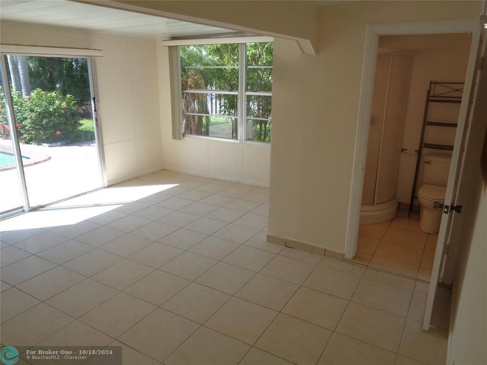 For Sale: $2,750 (2 beds, 2 baths, 2360 Square Feet)