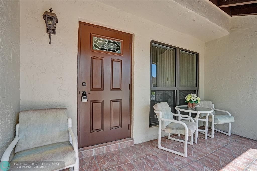 For Sale: $357,500 (2 beds, 2 baths, 1795 Square Feet)