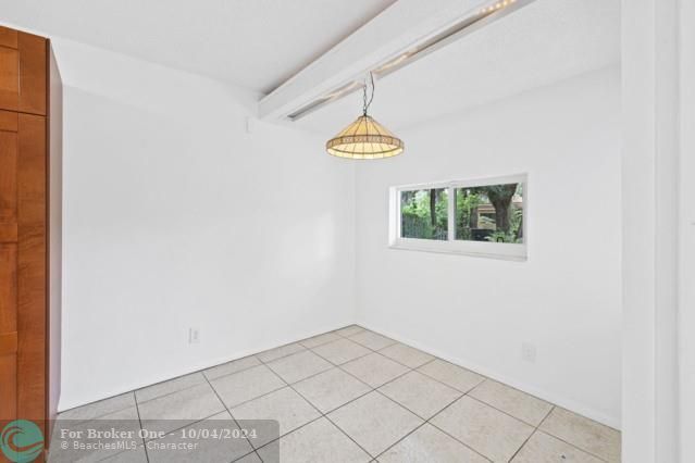 For Rent: $3,750 (3 beds, 2 baths, 1439 Square Feet)