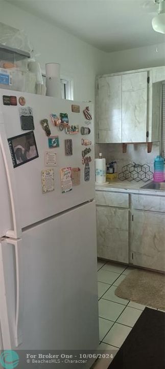 For Sale: $330,000 (2 beds, 1 baths, 950 Square Feet)