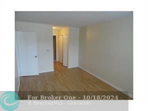 For Rent: $1,500 (1 beds, 1 baths, 606 Square Feet)